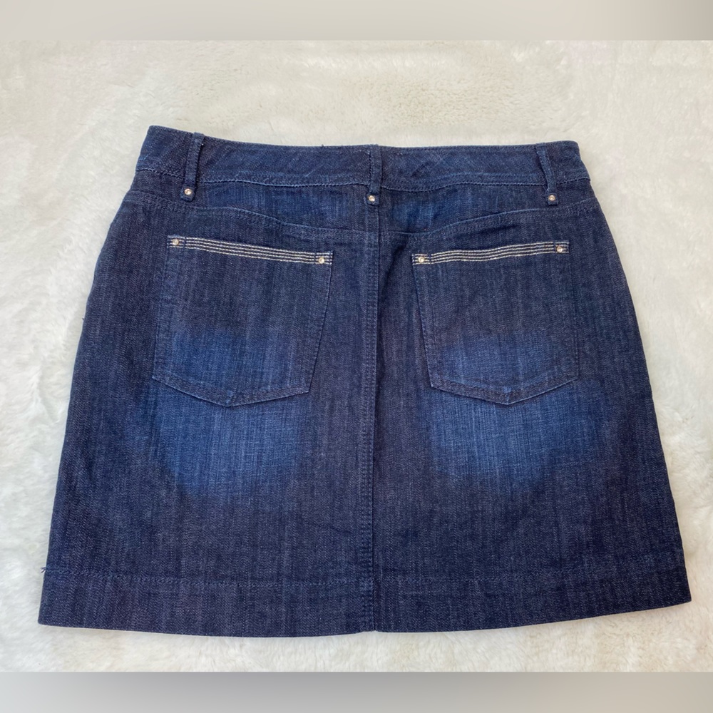 WHITE HOUSE BLACK MARKET BLANC Denim Jean Skirt | Diamond Embellishment | Size 8 - Picture 9 of 11